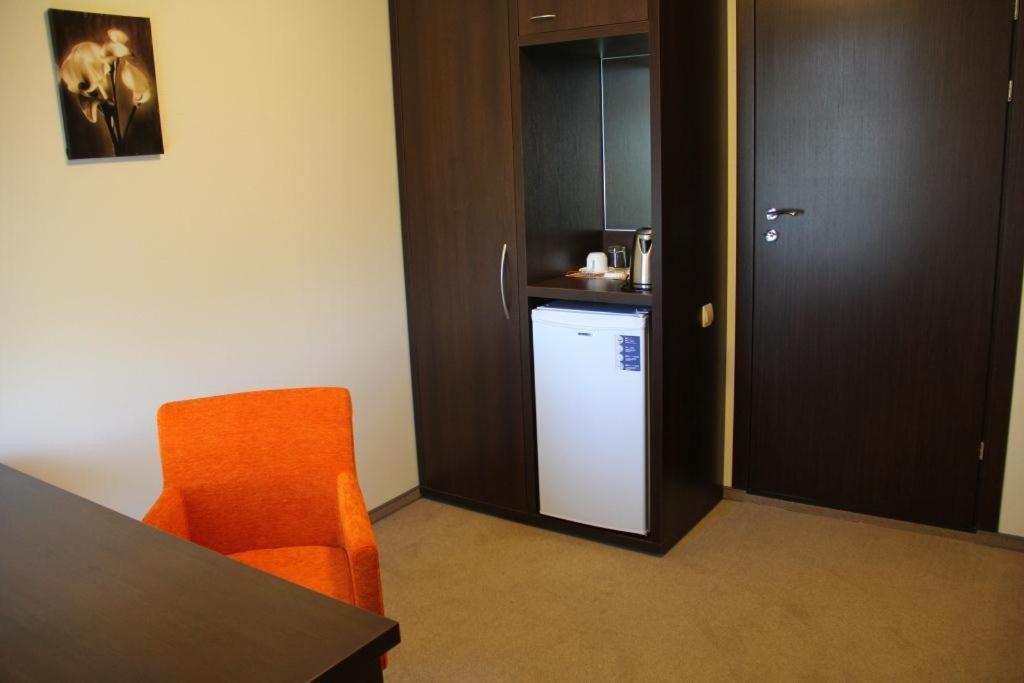 Hotel Mirniy Resort Odessa Bilik gambar